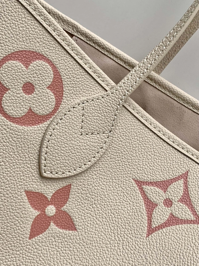 LV Shopping Bags 4194A-0047