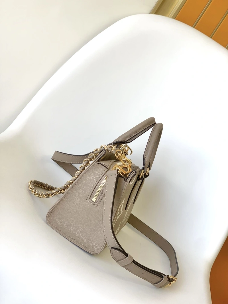 LV Shopping Bags 4194A-0051