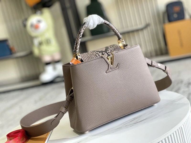 LV Capucines Bags 4194A-0259