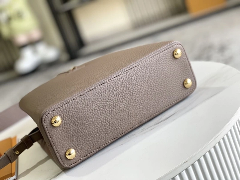 LV Capucines Bags 4194A-0259