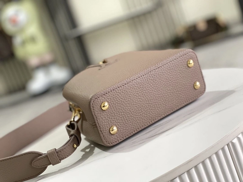 LV Capucines Bags 4194A-0260