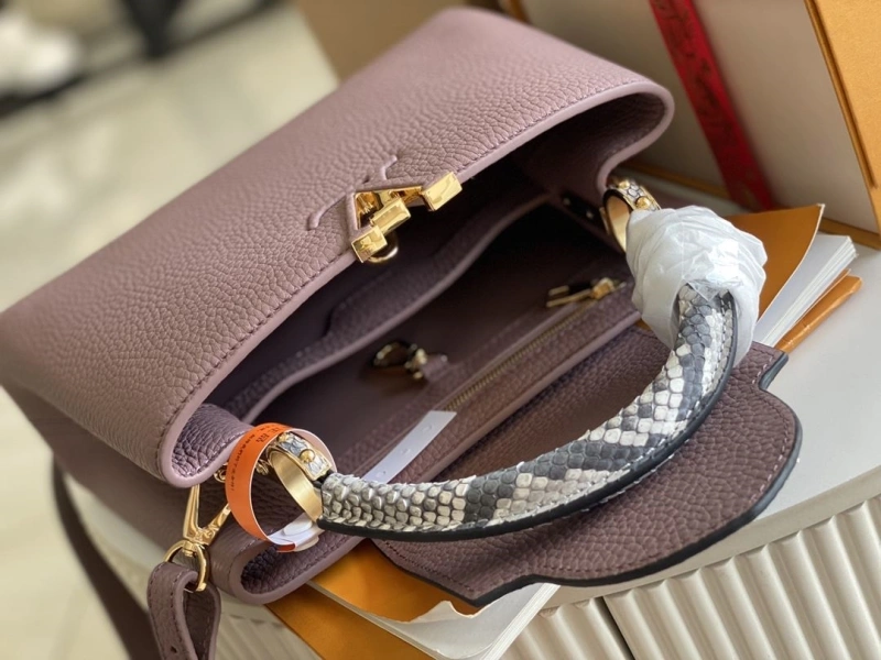 LV Capucines Bags 4194A-0261