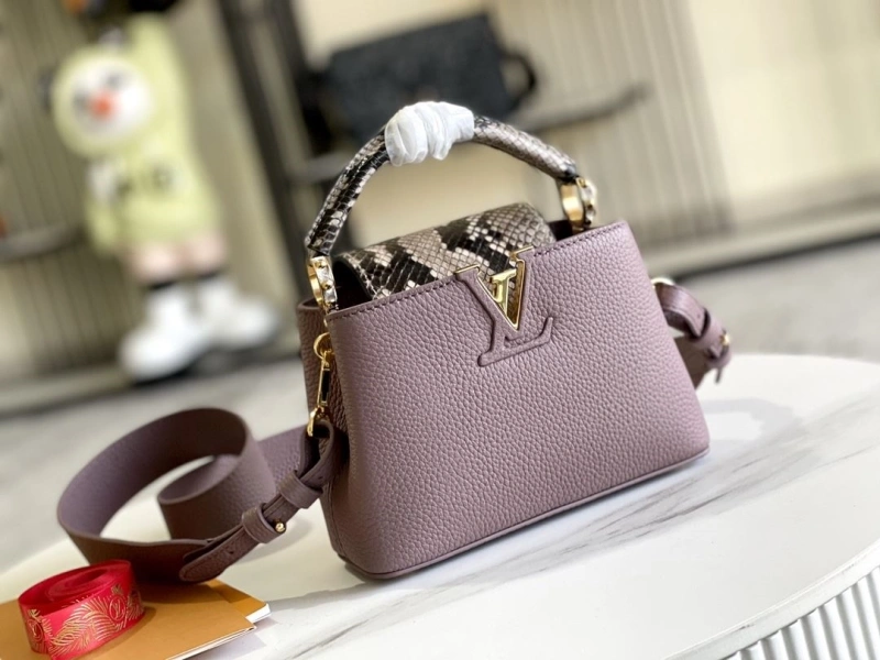 LV Capucines Bags 4194A-0262
