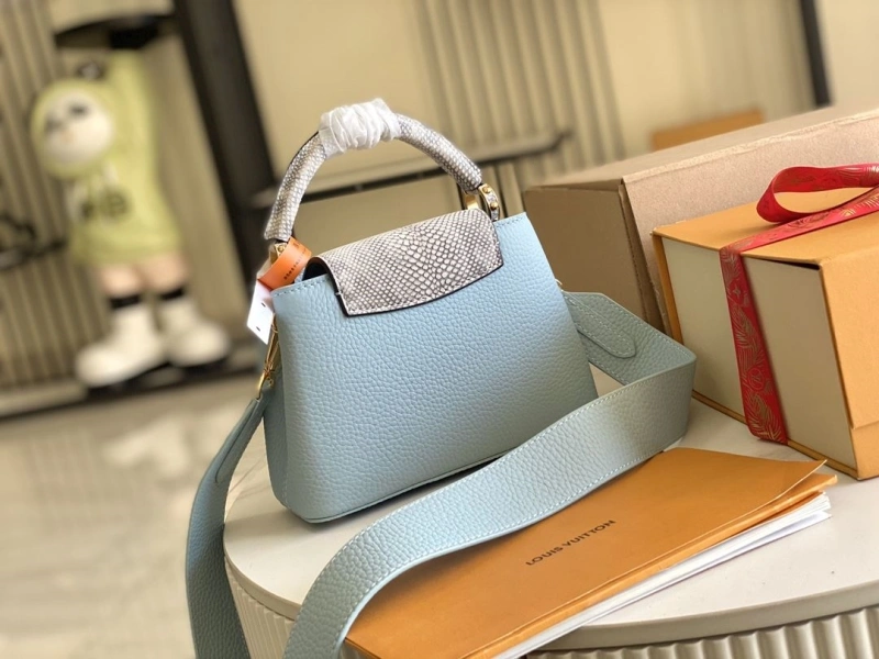 LV Capucines Bags 4194A-0264