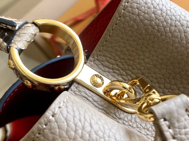LV Capucines Bags 4194A-0265