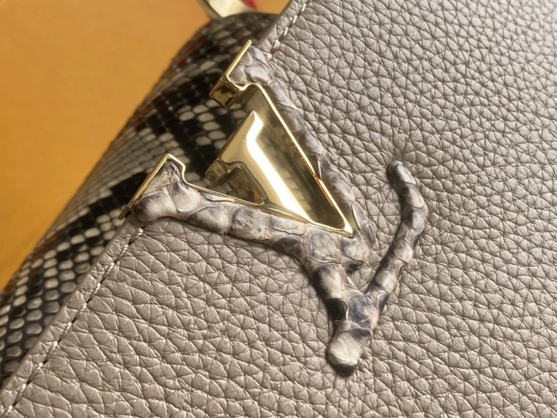 LV Capucines Bags 4194A-0266