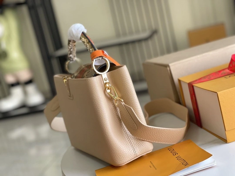 LV Capucines Bags 4194A-0269
