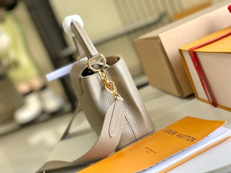 LV Capucines Bags 4194A-0283