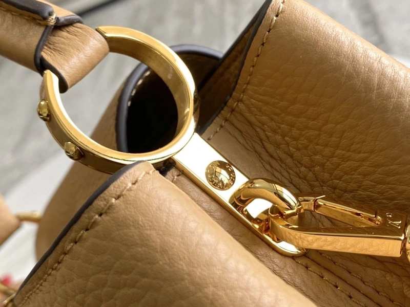 LV Capucines Bags 4194A-0294