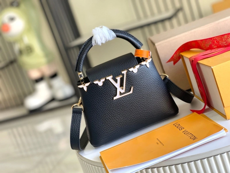 LV Capucines Bags 4194A-0330