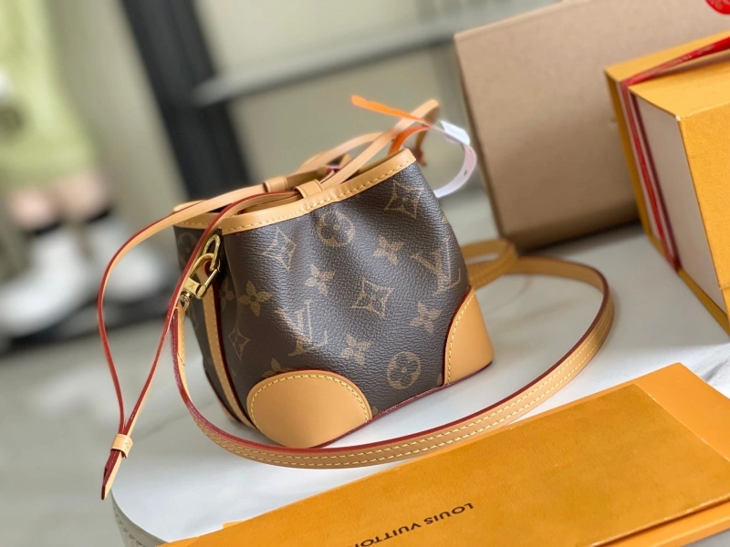 LV Bucket Bags 4194A-0396
