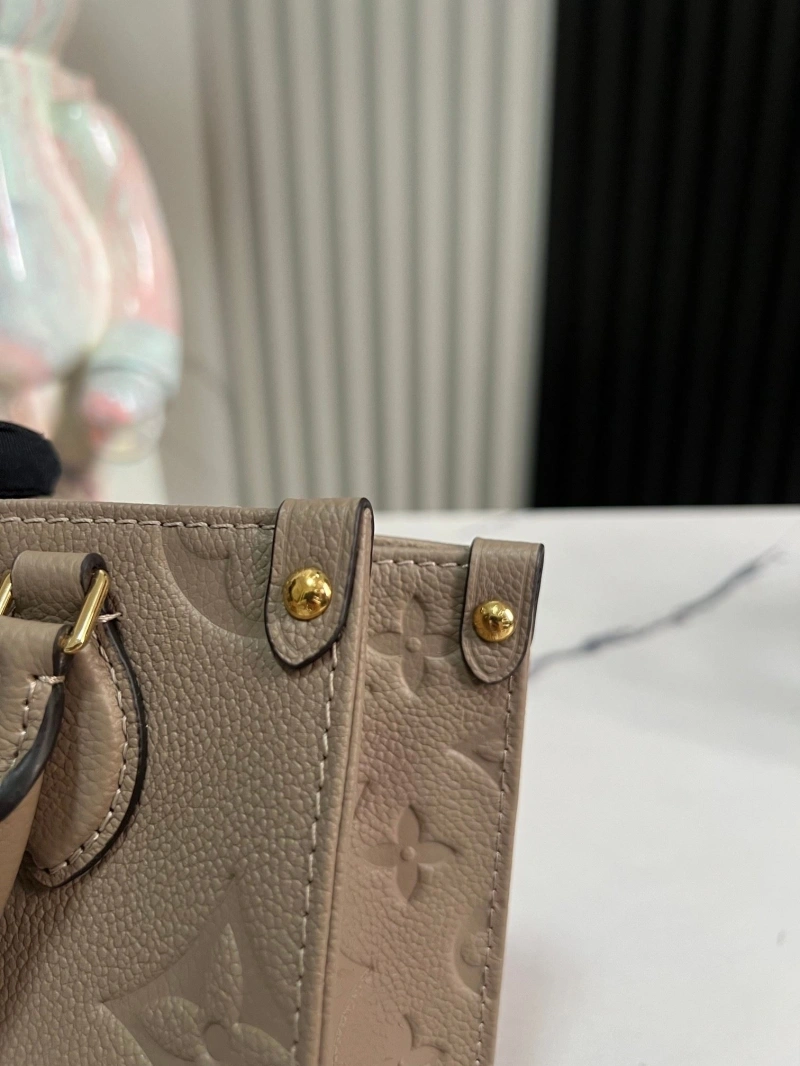 LV Shopping Bags 4194A-0482