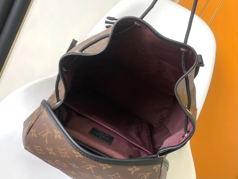 LV Backpacks 4194A-0542
