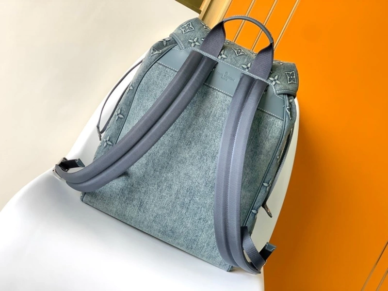 LV Backpacks 4194A-0573