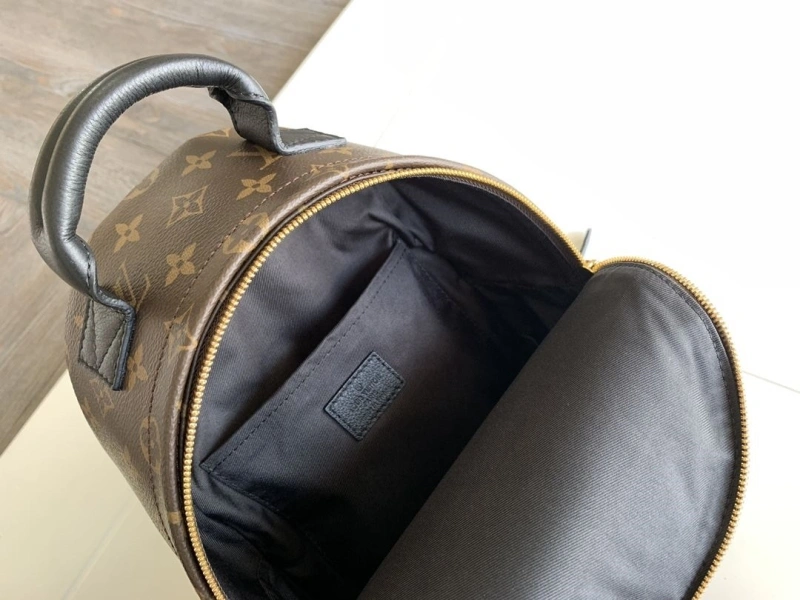 LV Backpacks 4194A-0601