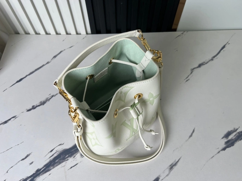 LV Bucket Bags 4194A-0631