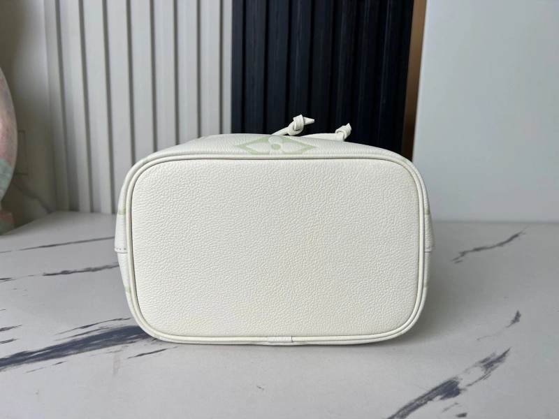 LV Bucket Bags 4194A-0631