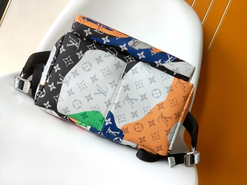 LV Backpacks 4194A-0686