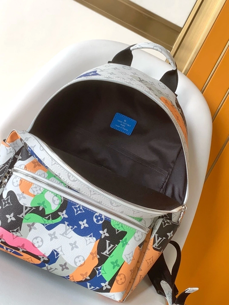 LV Backpacks 4194A-0686