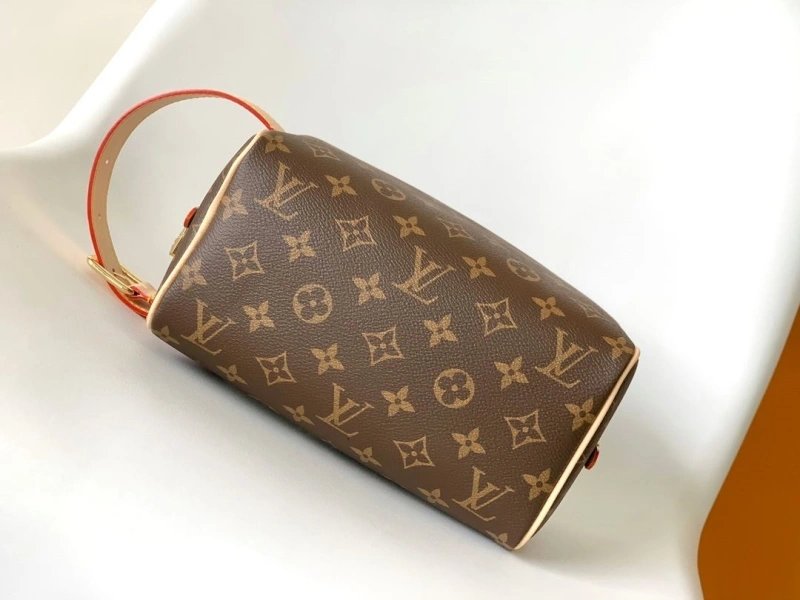 LV Cosmetic Bags 4194A-0763