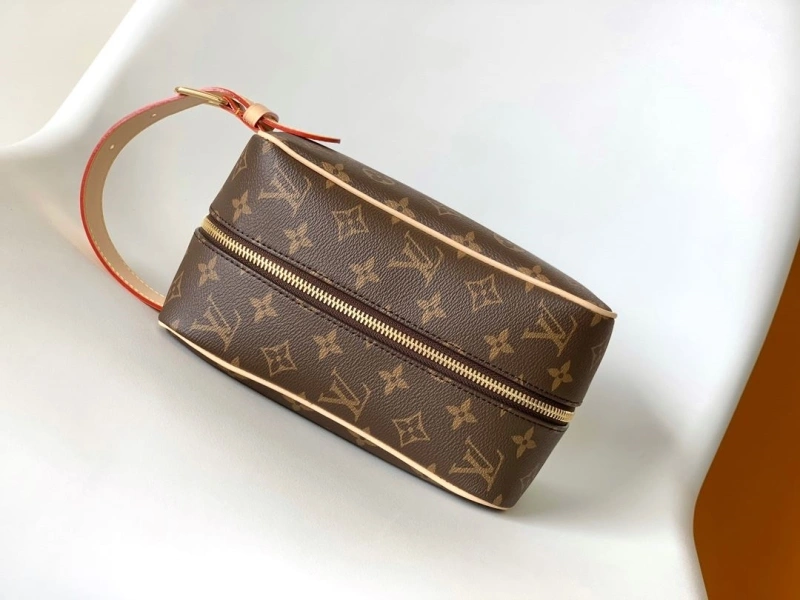 LV Cosmetic Bags 4194A-0763