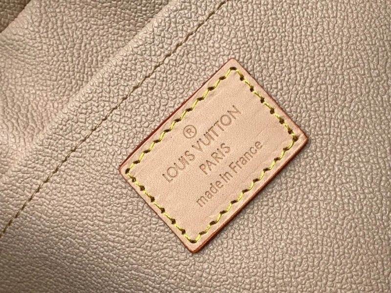 LV Cosmetic Bags 4194A-0763