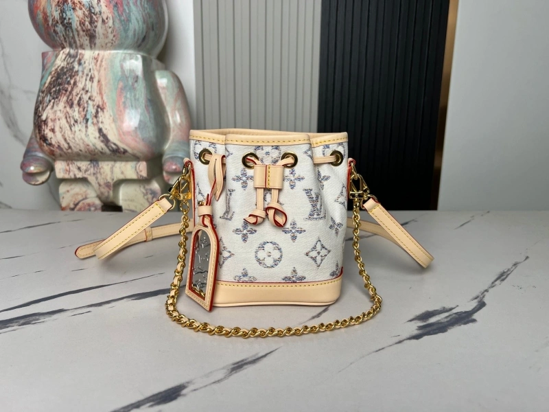 LV Bucket Bags 4194A-0847