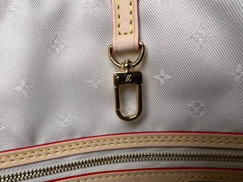 LV Shopping Bags 4194A-0851