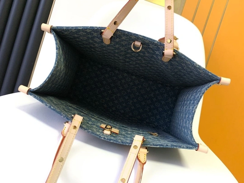 LV Capucines Bags 4194A-0869