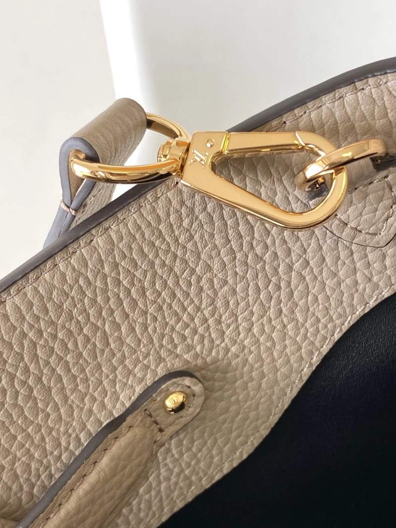 LV Capucines Bags 4194A-0923