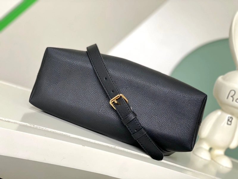 LV Bucket Bags 4194A-0936