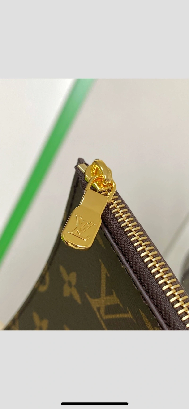 LV Shopping Bags 4194A-0939