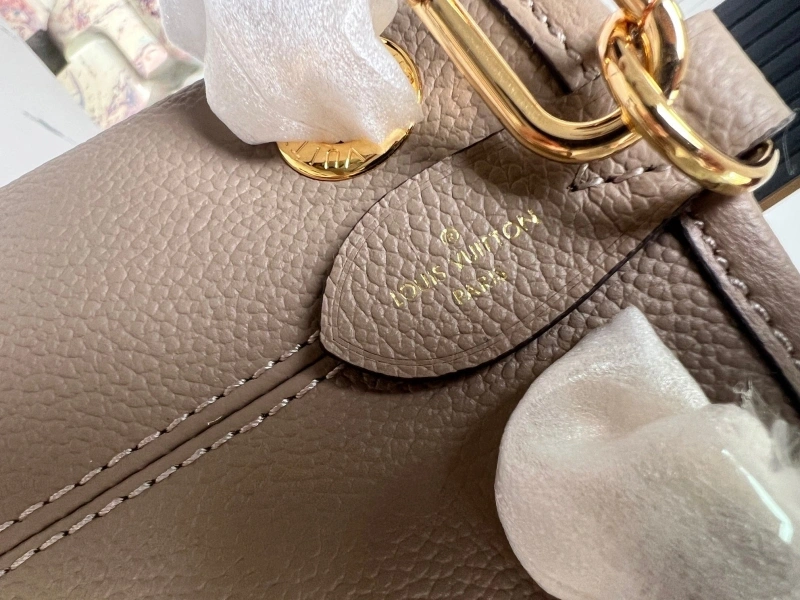 LV Shopping Bags 4194A-0944