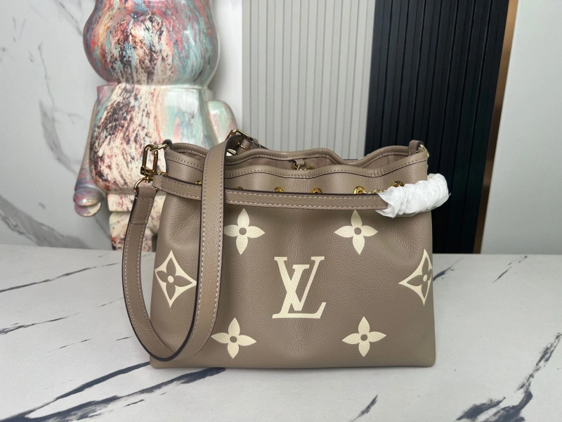 LV Shopping Bags 4194A-0944
