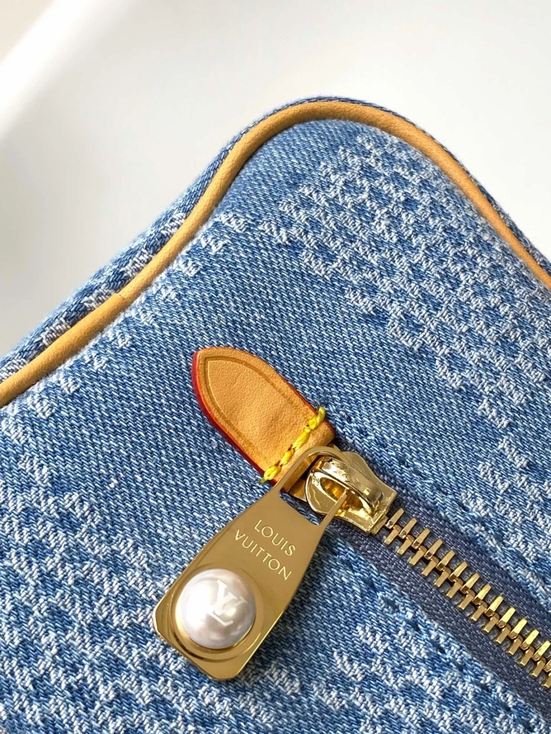 LV Cosmetic Bags 4194A-1138