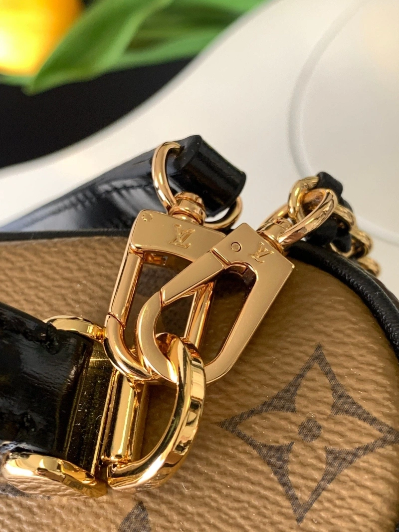LV Cosmetic Bags 4194A-1249