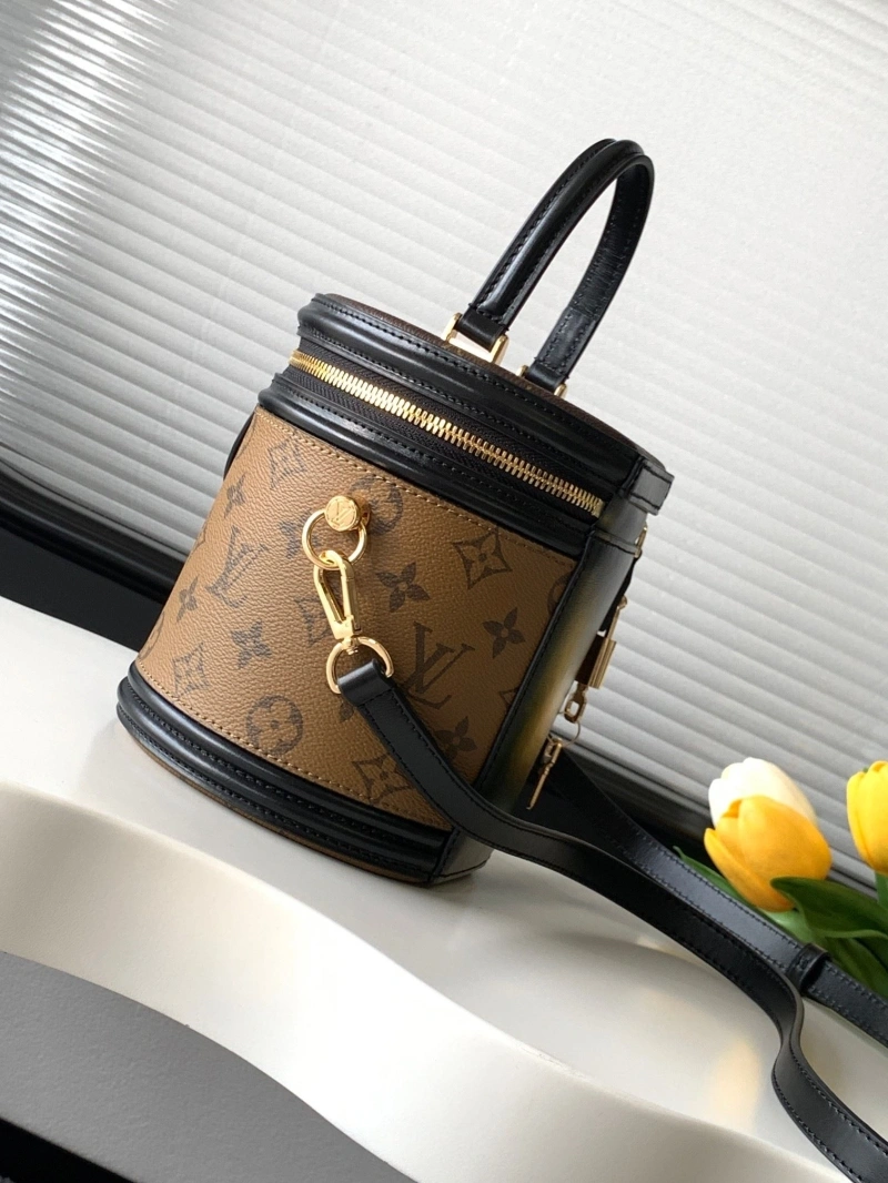 LV Cosmetic Bags 4194A-1257