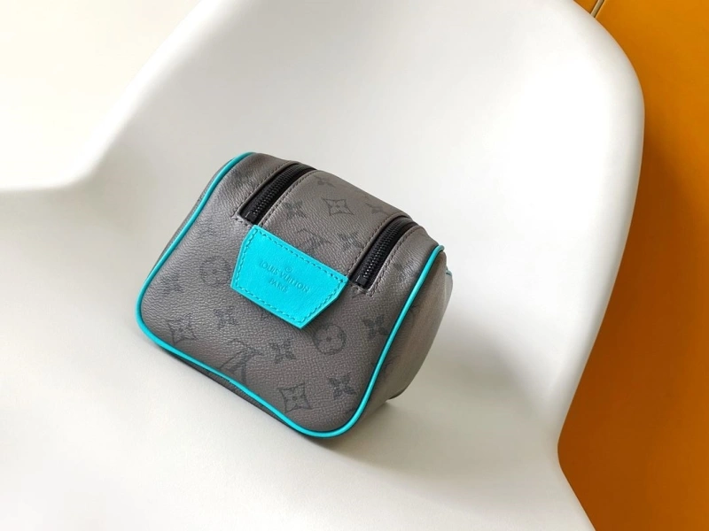 LV Cosmetic Bags 4194A-1529