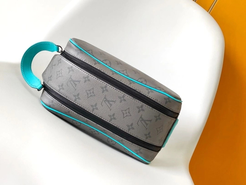 LV Cosmetic Bags 4194A-1529