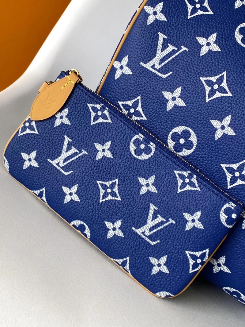 LV Travel Bags 4194B-0013