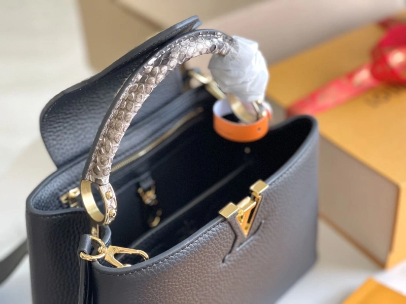 LV Capucines Bags 4194B-0062