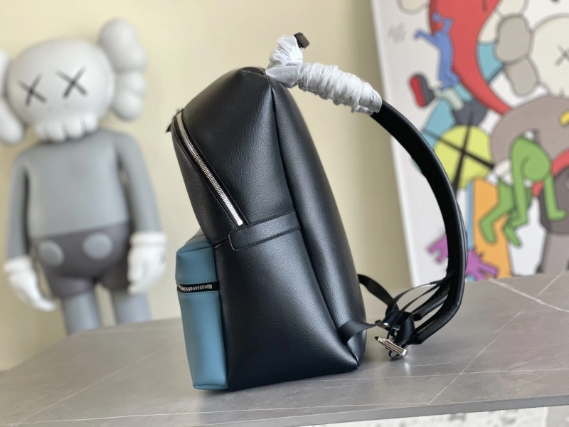 LV Backpacks 4194B-0068