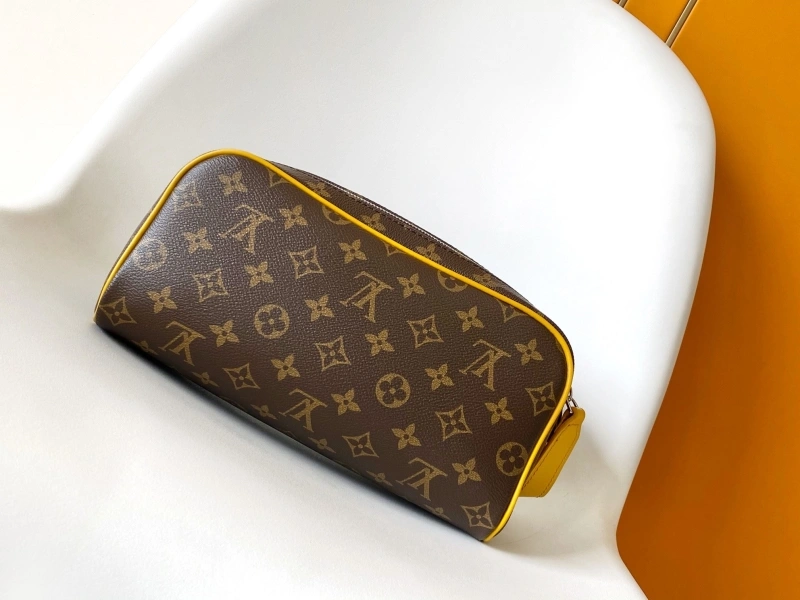 LV Cosmetic Bags 4194B-0127