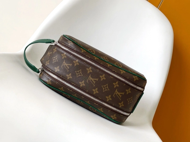 LV Cosmetic Bags 4194B-0129