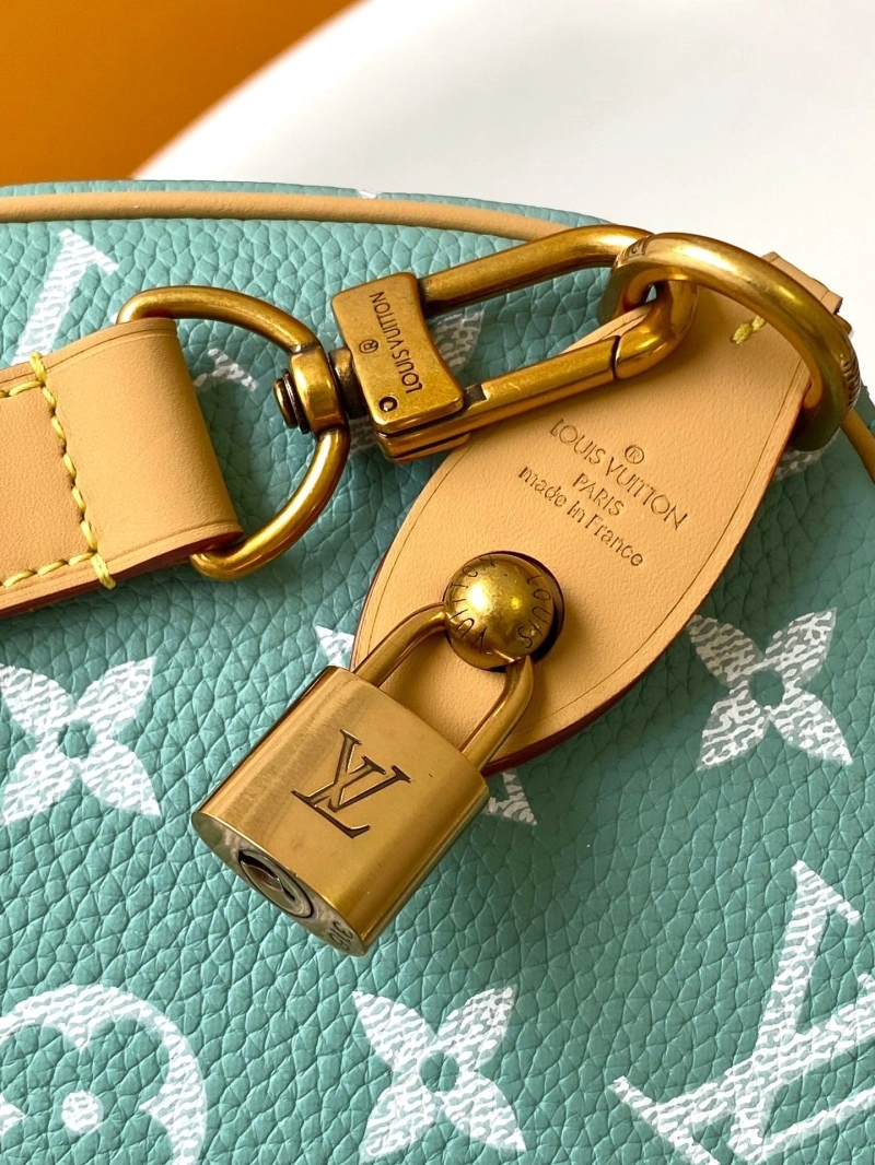 LV Travel Bags 4194B-0134