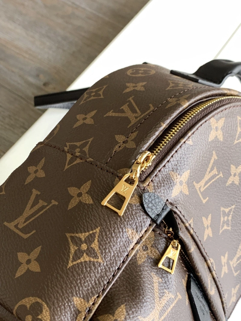 LV Backpacks 4194B-0137