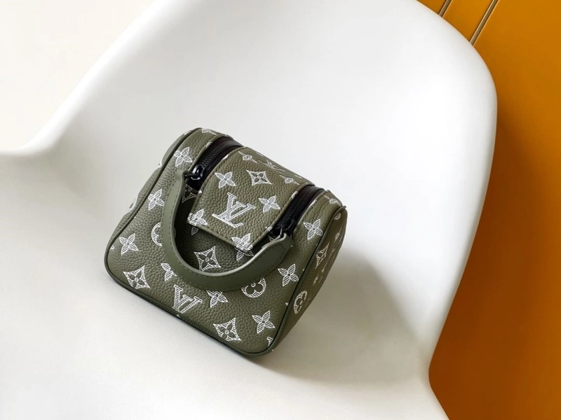LV Cosmetic Bags 4194B-0283