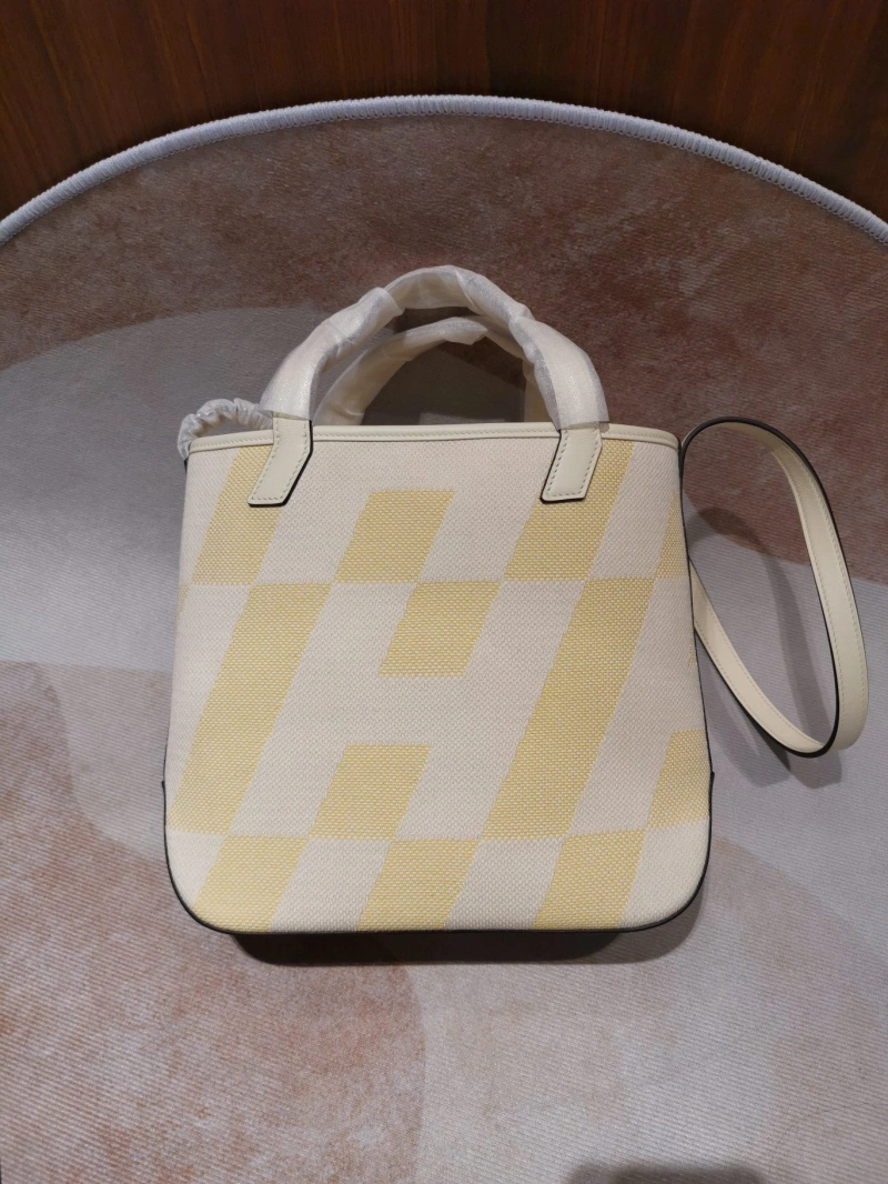 H**me5 shopping bags 4197-0231