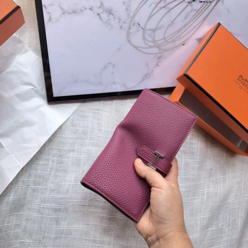 H**me5 wallets 4197-0272