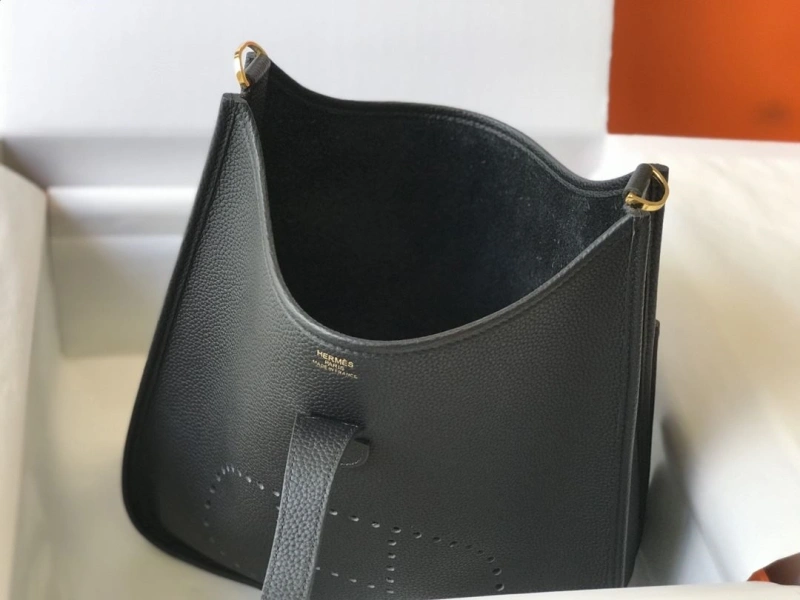 H**me5 satchel bags 4197-0560